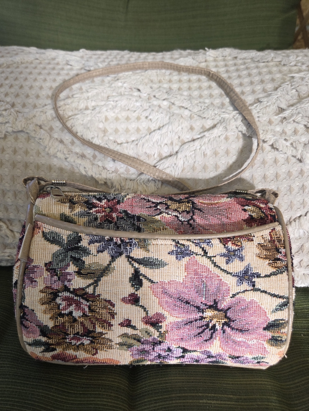 Vintage 90's Floral Tapestry Shoulder Bag Purse